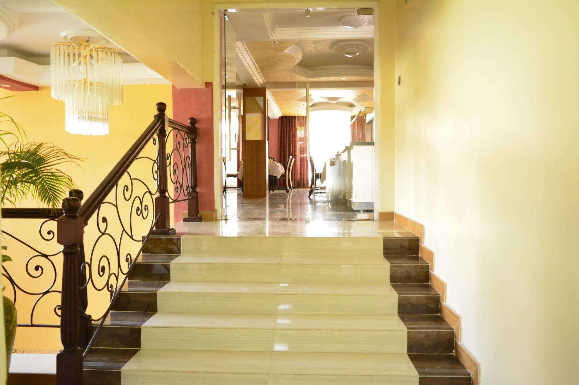 Eagle Palace Hotel Nakuru Dış mekan fotoğraf